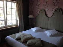 <p>Charmehotel Cosy, kamers met uitzicht op het Kasteel van Bouillon</p>
<p>www.hotelcosy.be</p>