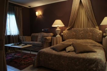<p>Charmehotel Cosy heeft kamers met Jacuzzi om haar gasten een extra te geven tijdens hun verblijf</p>
<p>www.hotelcosy.be</p>